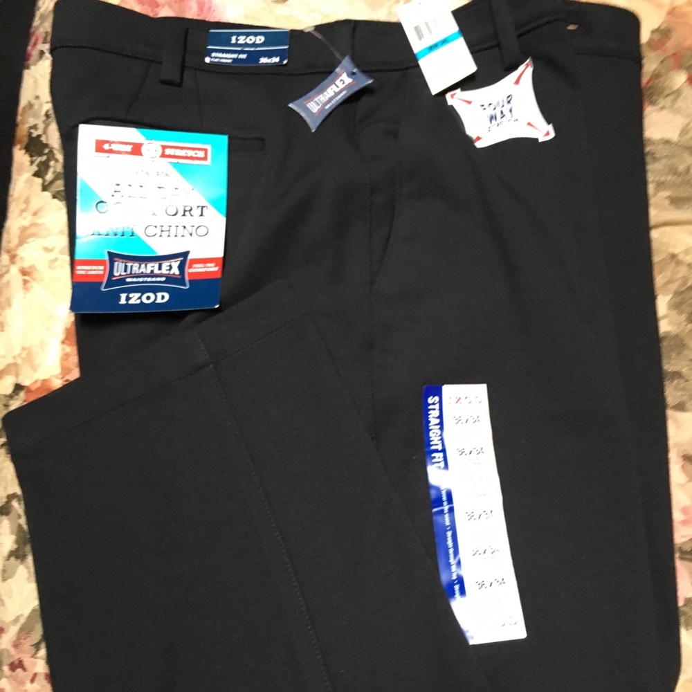 Men’s Izod non iron comfort knit chino pants